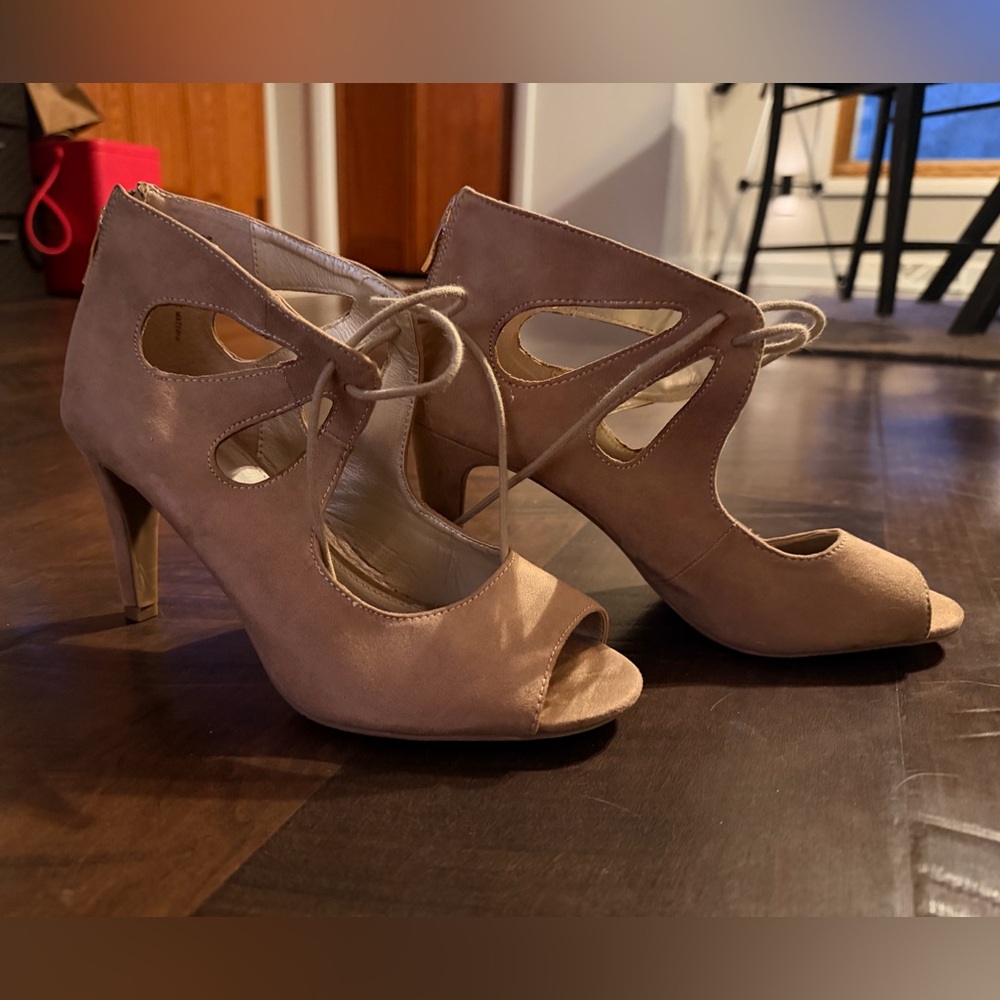 💛 a.n.a Tan Lace Up Peep Toe Heels Size 8M – Ankle Strap Heel